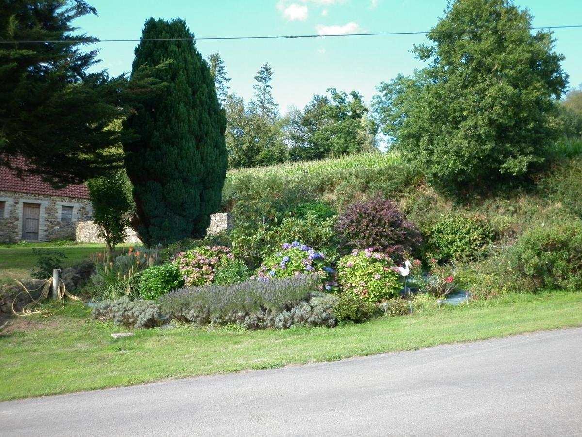 Gîte Clévacances dans le Finistère Scrignac Extérieur photo